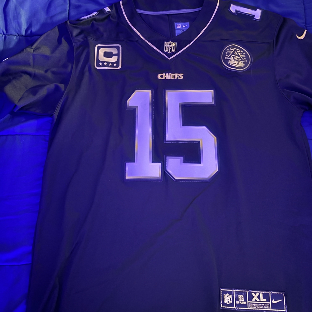 Nike NFL Chiefs Black Captain Jersey #15 Patrick Mahomes Gold Edition Stitched